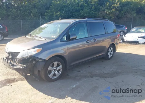 2017 Toyota Sienna Le 8 Passenger from USA, damaged, VIN 5TDKZ3DC2HS798711